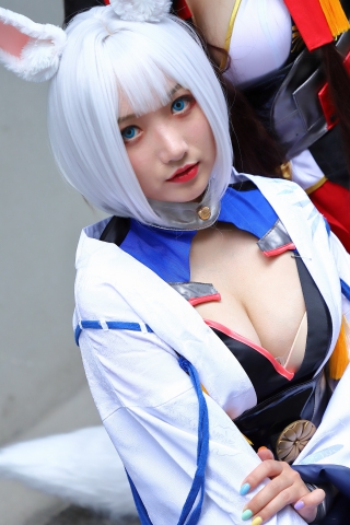 银发美胸coser